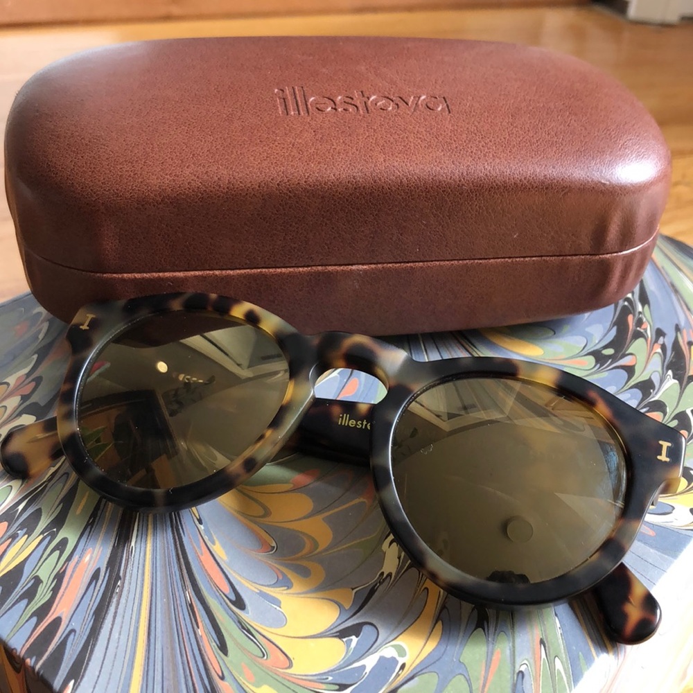 Illesteva Leonard Tortoise Sunglasses